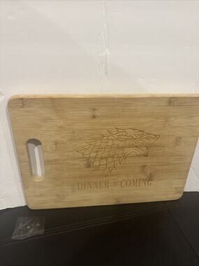 Game of Thrones Stark Bamboo Cutting Board Dinner Is Coming 13x10 Inches